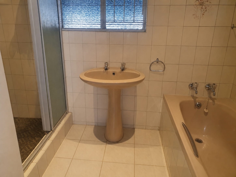 4 Bedroom Property for Sale in Safari Gardens North West